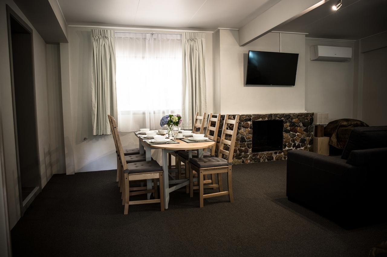 מאונט טאמבורין Tall Trees Motel Mountain Retreat מראה חיצוני תמונה